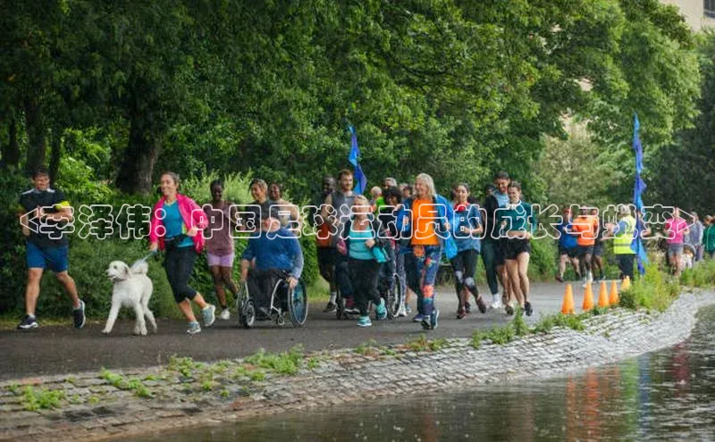 恒行6娱乐注册百度大脑<李泽伟：中国足球运动员的成长与蜕变>